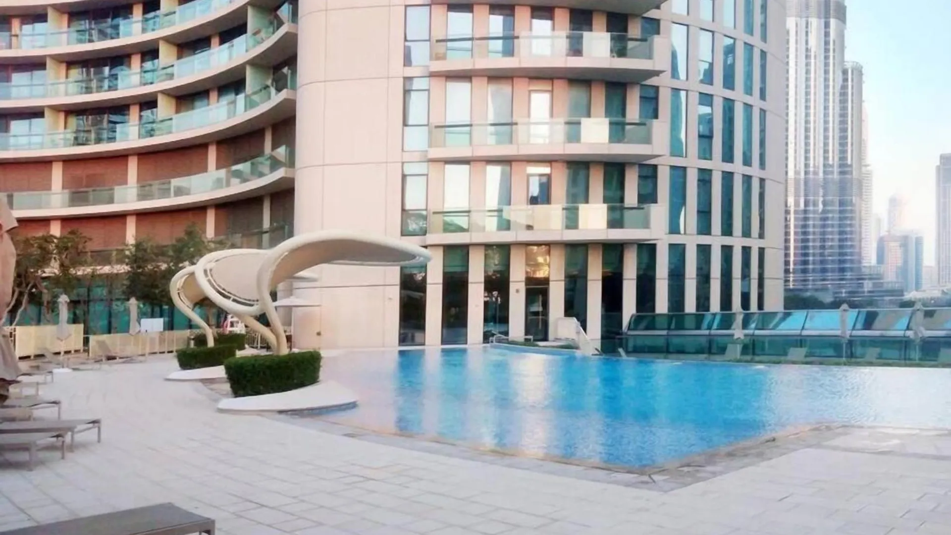 Brown Stone - Burj Khalifa Downtown Vista Apartment Dubai