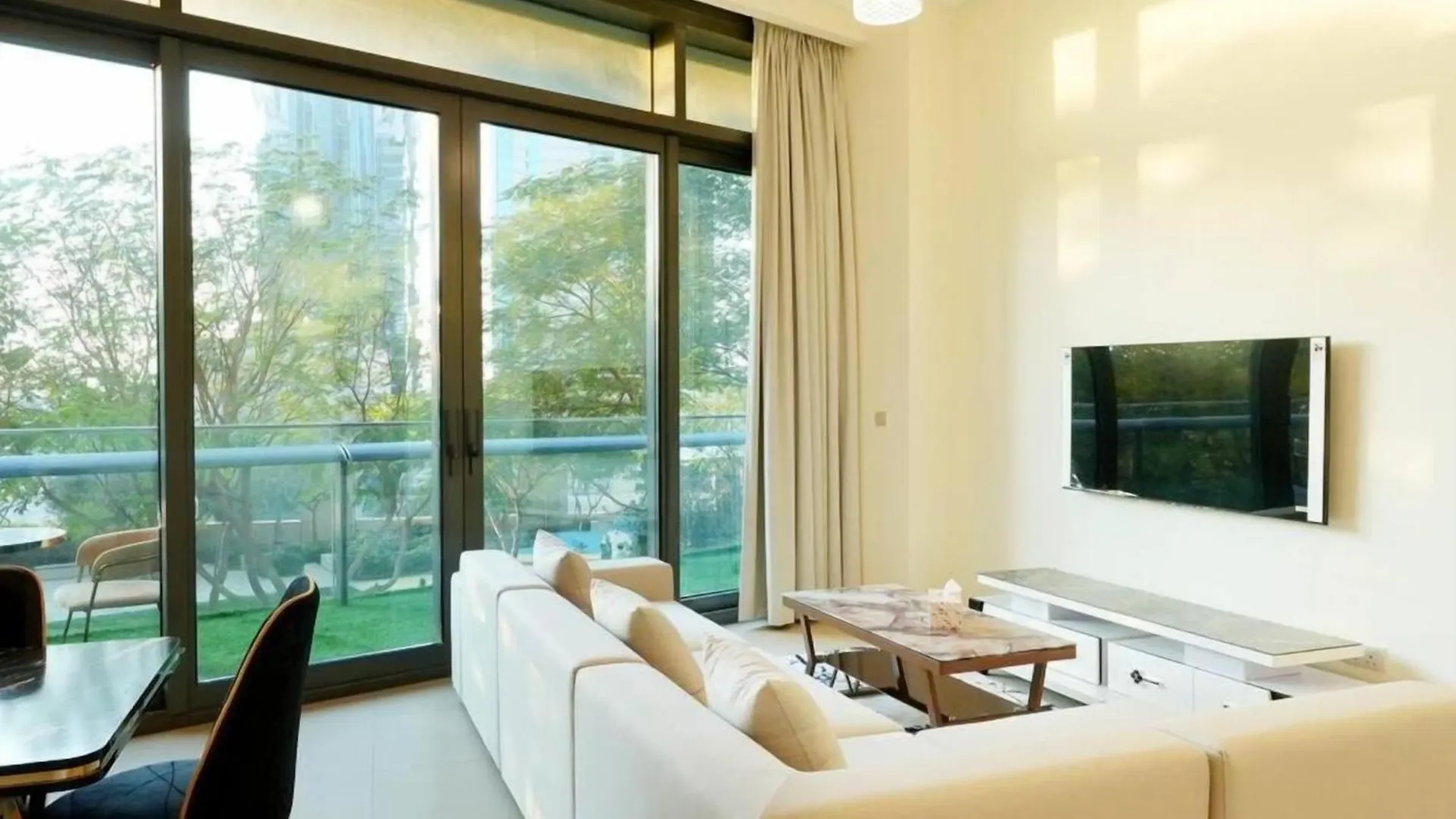 Brown Stone - Burj Khalifa Downtown Vista Apartment Dubai
